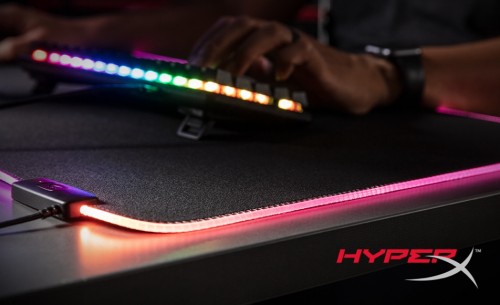 HyperX推出Pulsefire Mat RGB复仇光毯RGB游戏鼠标垫
